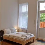 Citystay Karl-marx-str I Cozy With Terrace Apartment Berlin