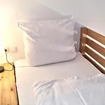 Citystay Karl-marx-str I Cozy With Terrace *