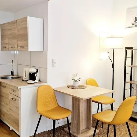 Apartament Citystay Karl-Marx-Str I Cozy Apartments With Terrace