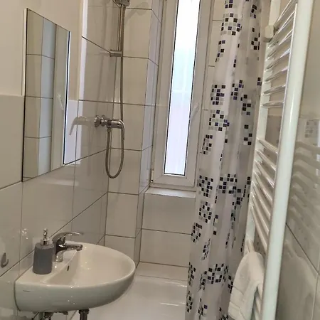 Apartament Citystay Karl-Marx-Str I Cozy Apartments With Terrace *