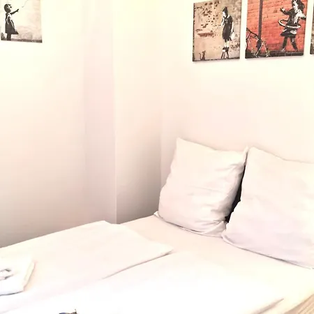 Citystay Karl-marx-str I Cozy With Terrace * برلين