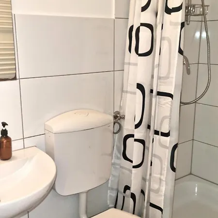 Citystay Karl-marx-str I Cozy With Terrace * Berlin